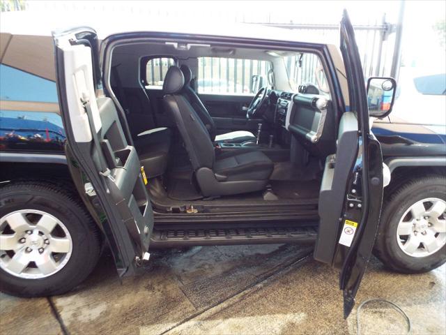 2007 Toyota FJ Cruiser Base 4dr SUV 4WD (4L V6 5A)