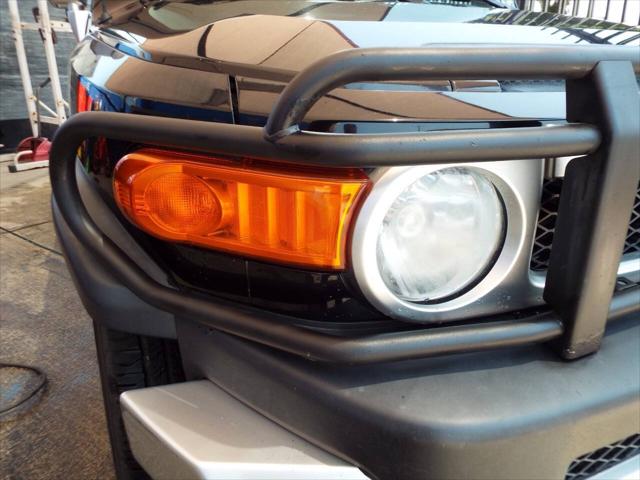 2007 Toyota FJ Cruiser Base 4dr SUV 4WD (4L V6 5A)