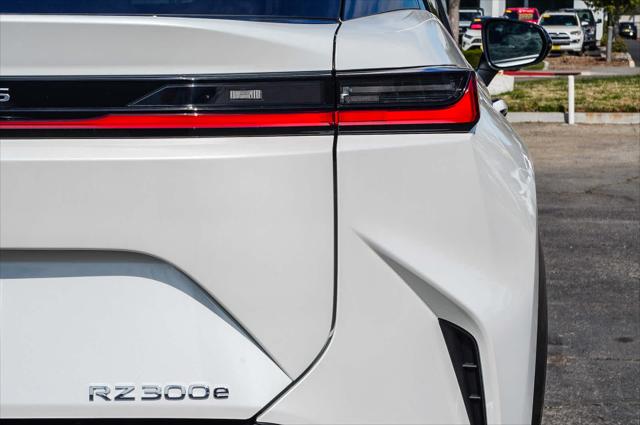2025 Lexus 300 RZ 300e