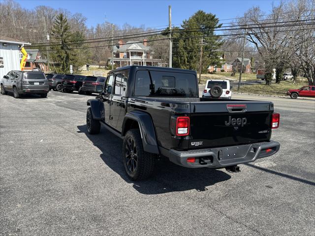 2025 Jeep Gladiator GLADIATOR NIGHTHAWK 4X4