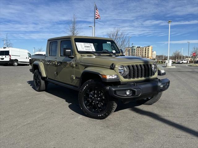 2025 Jeep Gladiator GLADIATOR NIGHTHAWK 4X4