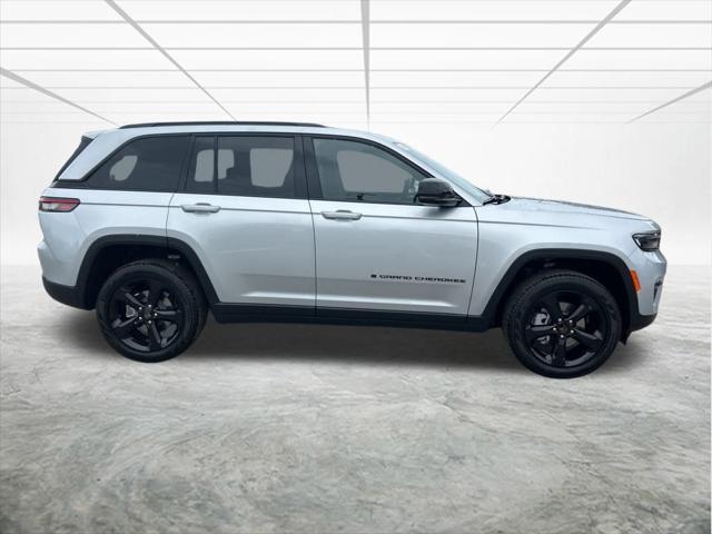 2025 Jeep Grand Cherokee GRAND CHEROKEE LIMITED 4X2