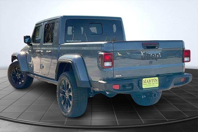 2025 Jeep Gladiator GLADIATOR NIGHTHAWK 4X4