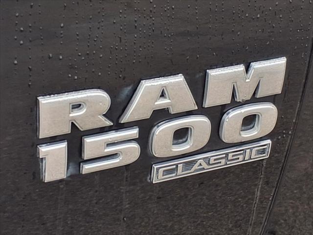 2022 RAM 1500 Classic SLT Crew Cab 4x2 57 Box