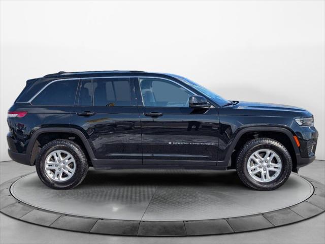 2023 Jeep Grand Cherokee Laredo 4x4