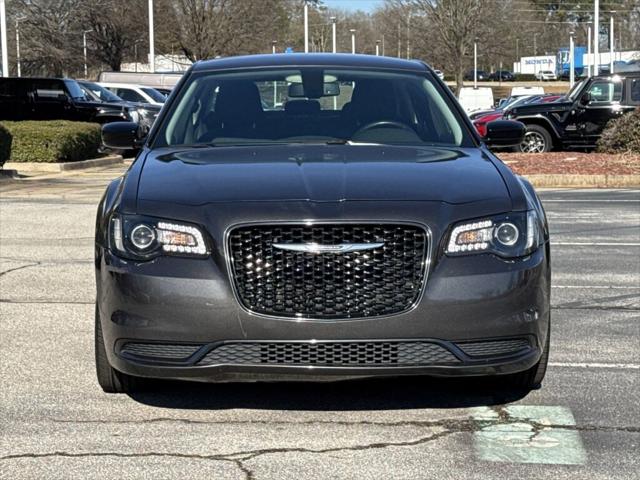 2019 Chrysler 300 Touring