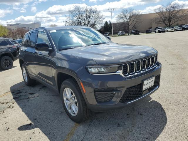 2025 Jeep Grand Cherokee GRAND CHEROKEE LAREDO X 4X4
