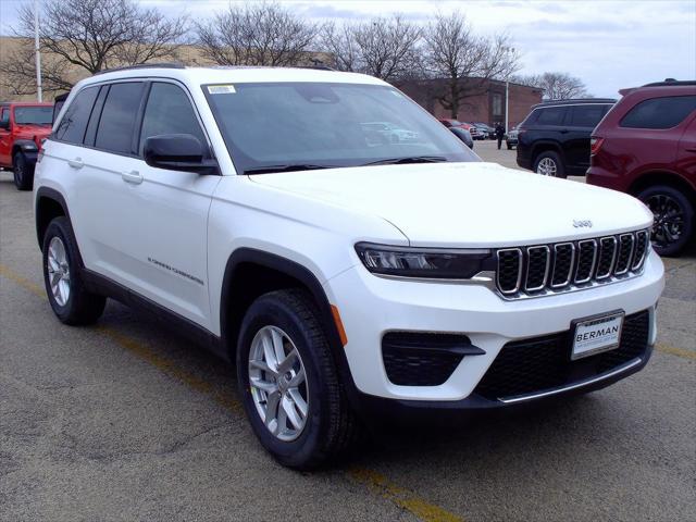2025 Jeep Grand Cherokee GRAND CHEROKEE LAREDO X 4X4