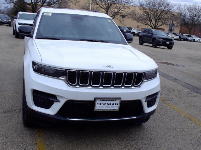 2025 Jeep Grand Cherokee GRAND CHEROKEE LAREDO X 4X4