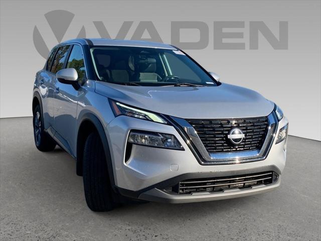 2022 Nissan Rogue SV FWD