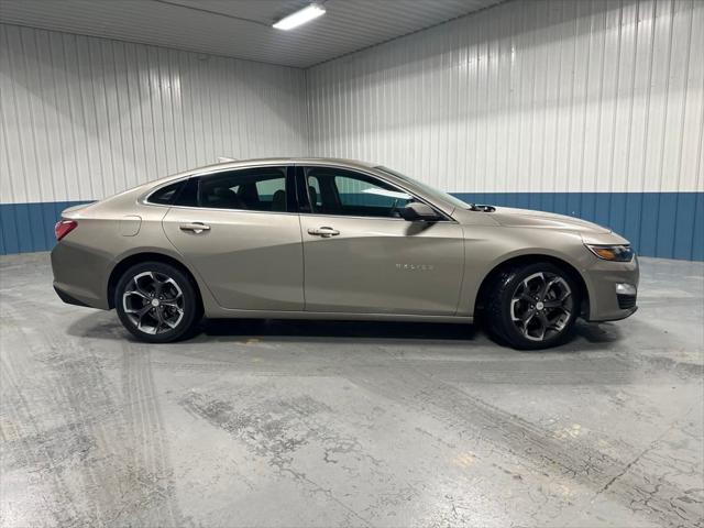 2022 Chevrolet Malibu FWD LT