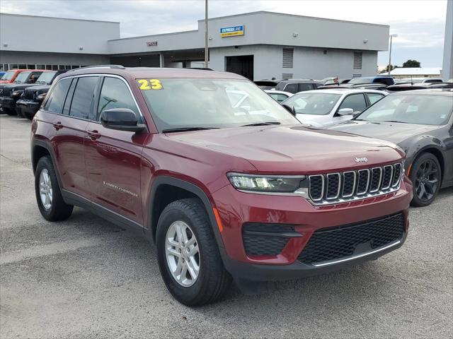 2023 Jeep Grand Cherokee Laredo 4x4