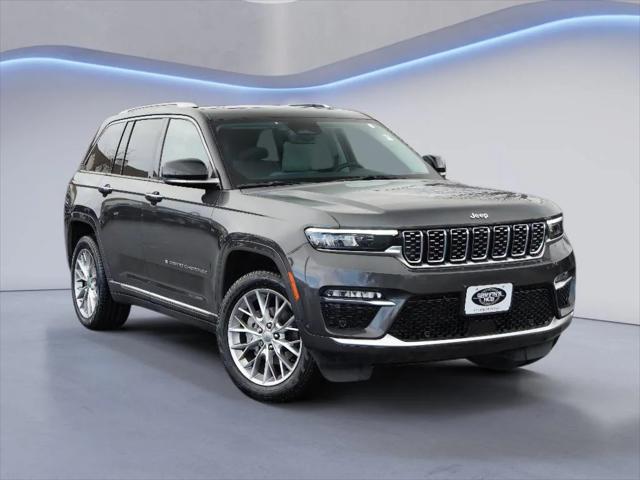 2022 Jeep Grand Cherokee Summit 4x4