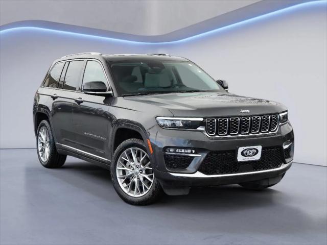 2022 Jeep Grand Cherokee Summit 4x4