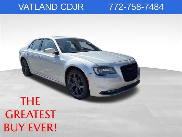 2022 Chrysler 300 S