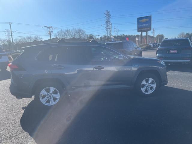 2020 Toyota RAV4 Hybrid XLE