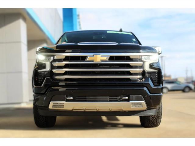 2023 Chevrolet Silverado 1500 4WD Crew Cab Short Bed High Country