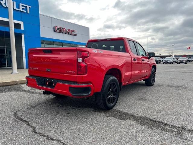 2024 Chevrolet Silverado 1500 4WD Double Cab Standard Bed Custom