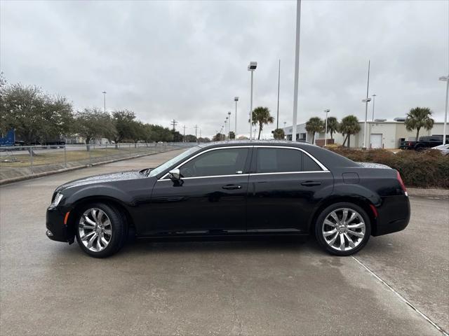 2020 Chrysler 300 Touring L