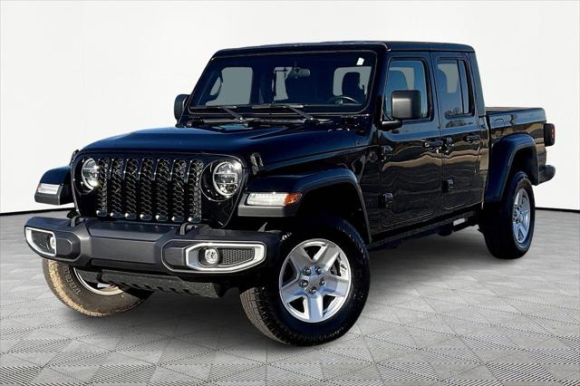 2022 Jeep Gladiator Sport S 4x4