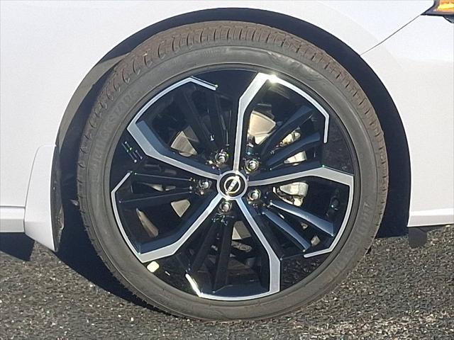 2025 Nissan Altima SR FWD