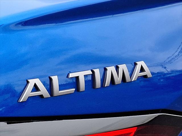 2025 Nissan Altima SL FWD