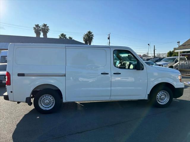 2016 Nissan 1500 S V6