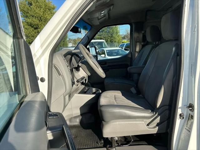 2016 Nissan 1500 S V6