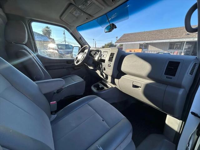 2016 Nissan 1500 S V6