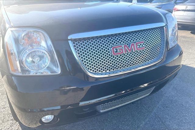 Used 2011 GMC Yukon For Sale in OLIVE BRANCH, MS