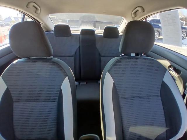 2021 Nissan Versa SV Xtronic CVT