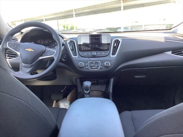 2022 Chevrolet Malibu FWD 1FL