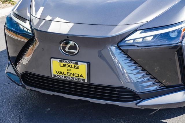2025 Lexus 300 Premium