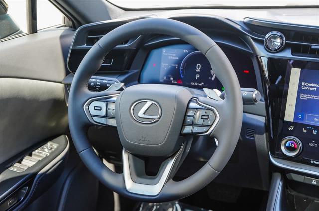 2025 Lexus 300 Premium