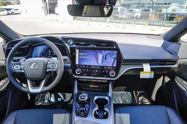 2025 Lexus 300 Premium