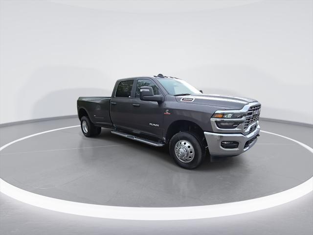 2025 RAM Ram 3500 RAM 3500 BIG HORN CREW CAB 4X4 8 BOX