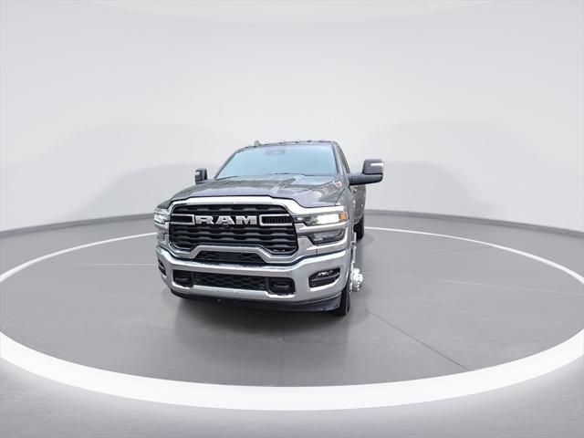 2025 RAM Ram 3500 RAM 3500 BIG HORN CREW CAB 4X4 8 BOX