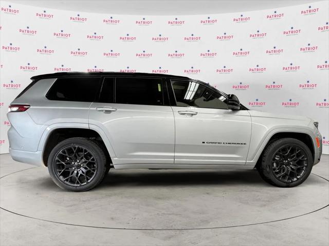 2025 Jeep Grand Cherokee GRAND CHEROKEE L SUMMIT RESERVE 4X4