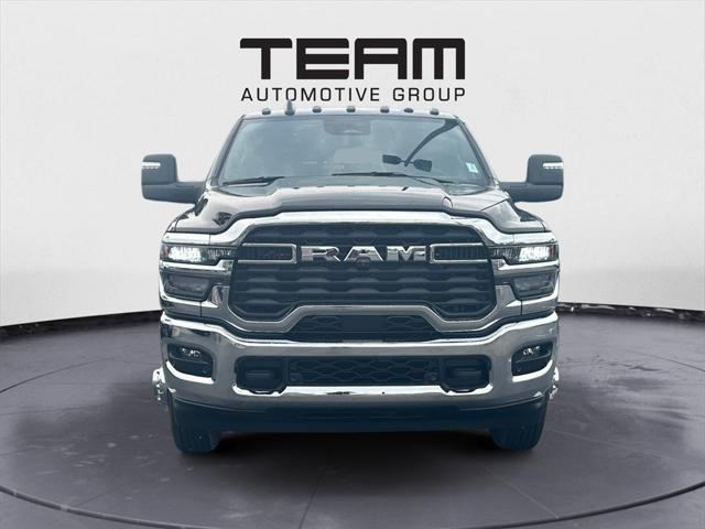 2025 RAM Ram 3500 RAM 3500 BIG HORN CREW CAB 4X4 8 BOX