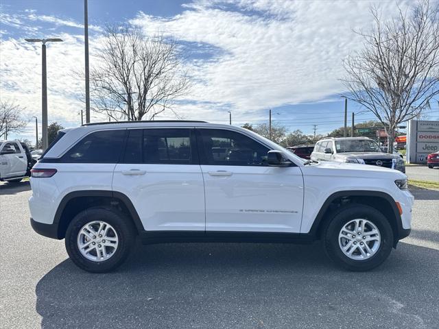 2025 Jeep Grand Cherokee GRAND CHEROKEE LAREDO 4X2
