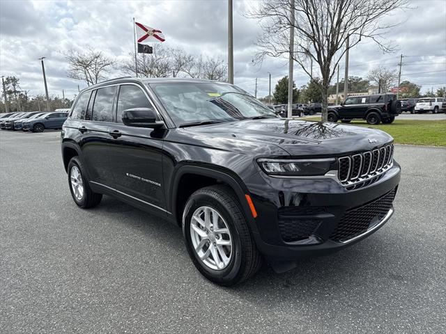 2025 Jeep Grand Cherokee GRAND CHEROKEE LAREDO X 4X2