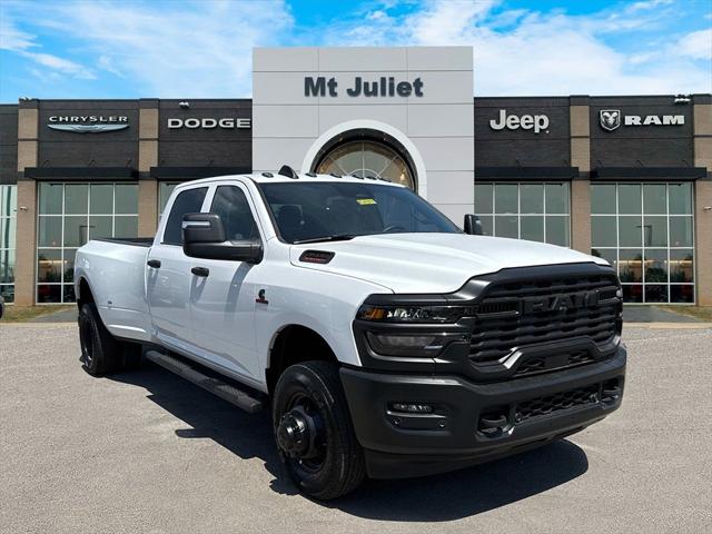 2025 RAM Ram 3500 RAM 3500 TRADESMAN CREW CAB 4X4 8 BOX