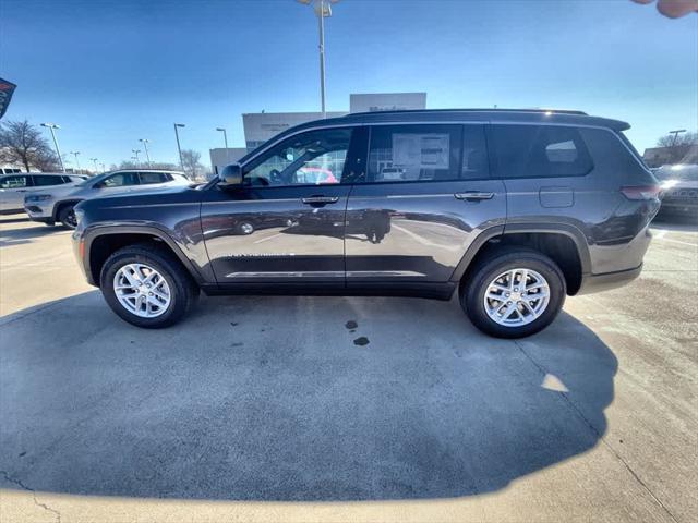 2025 Jeep Grand Cherokee GRAND CHEROKEE L LAREDO X 4X4