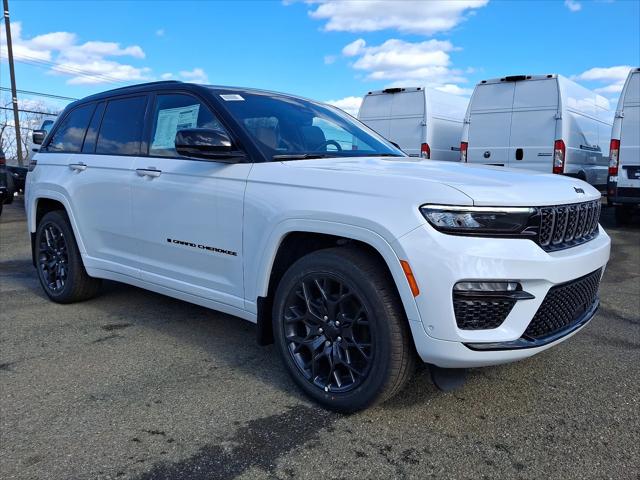 2025 Jeep Grand Cherokee GRAND CHEROKEE SUMMIT RESERVE 4X4