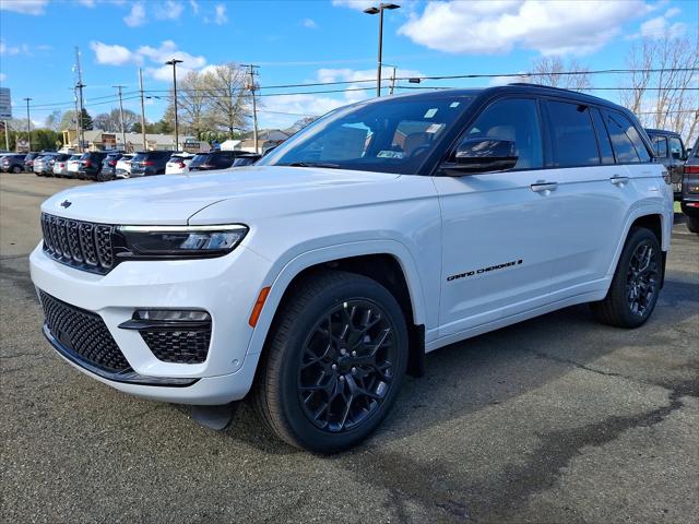 2025 Jeep Grand Cherokee GRAND CHEROKEE SUMMIT RESERVE 4X4