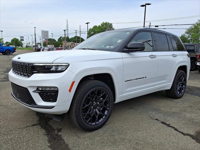 2025 Jeep Grand Cherokee GRAND CHEROKEE SUMMIT RESERVE 4X4