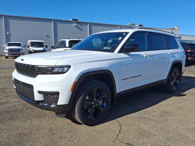 2025 Jeep Grand Cherokee GRAND CHEROKEE L ALTITUDE X 4X4