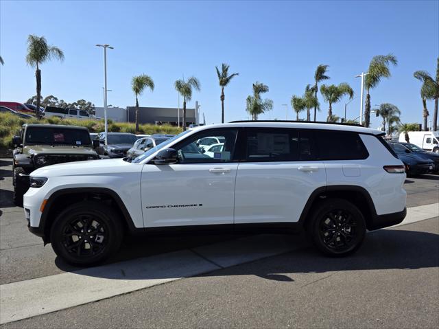 2025 Jeep Grand Cherokee GRAND CHEROKEE L ALTITUDE 4X4