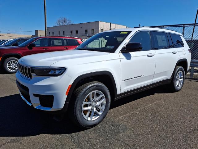 2025 Jeep Grand Cherokee GRAND CHEROKEE L LAREDO X 4X4