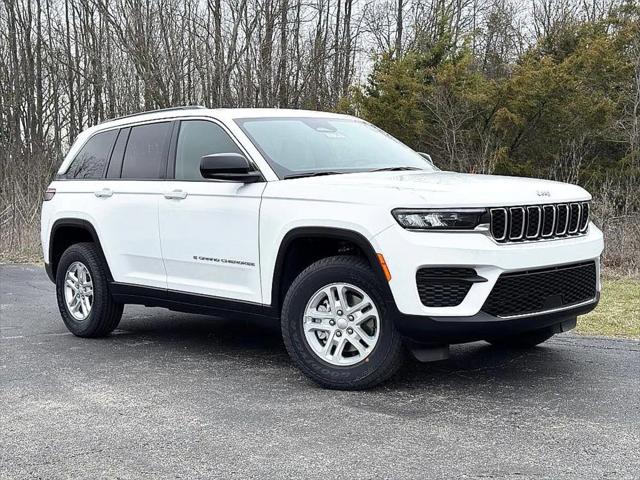 2025 Jeep Grand Cherokee GRAND CHEROKEE LAREDO 4X2